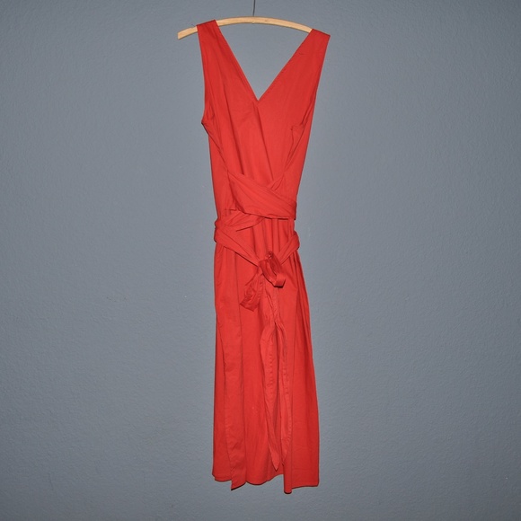 NEW Red Poplin V-Neck Tie-Waist Midi Dress [D2] - Picture 4 of 8